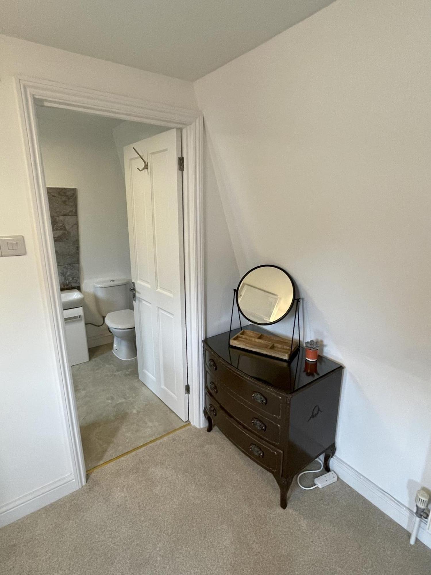 Cosy Oasis In The Heart Of Clifton Village * Bristol